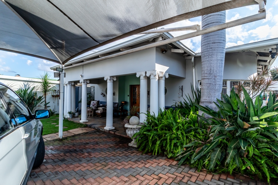 3 Bedroom Property for Sale in Waverley Gauteng