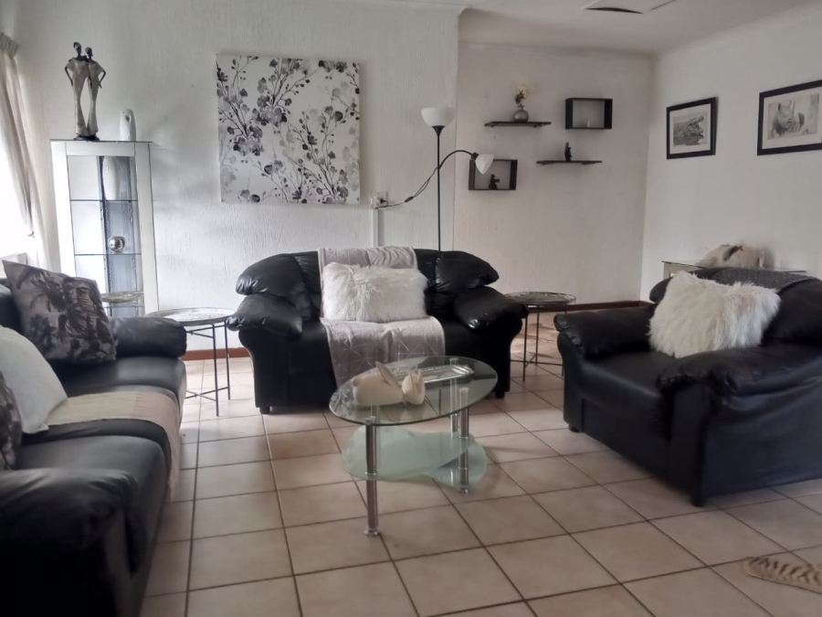 4 Bedroom Property for Sale in Weltevreden Park Gauteng
