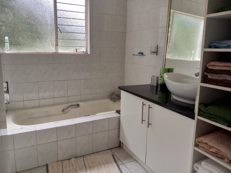 4 Bedroom Property for Sale in Weltevreden Park Gauteng