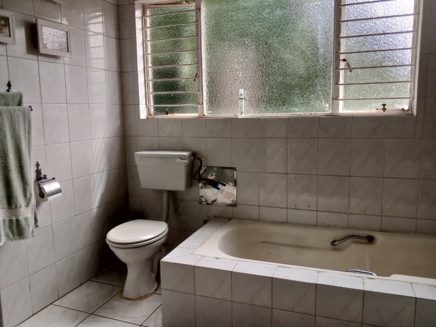 4 Bedroom Property for Sale in Weltevreden Park Gauteng