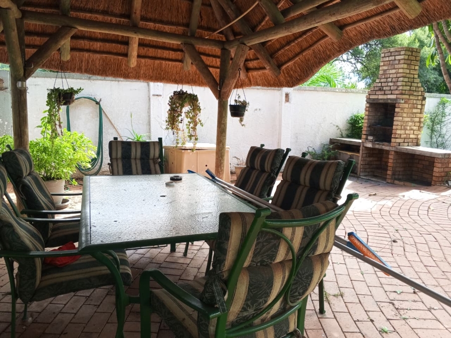 4 Bedroom Property for Sale in Weltevreden Park Gauteng