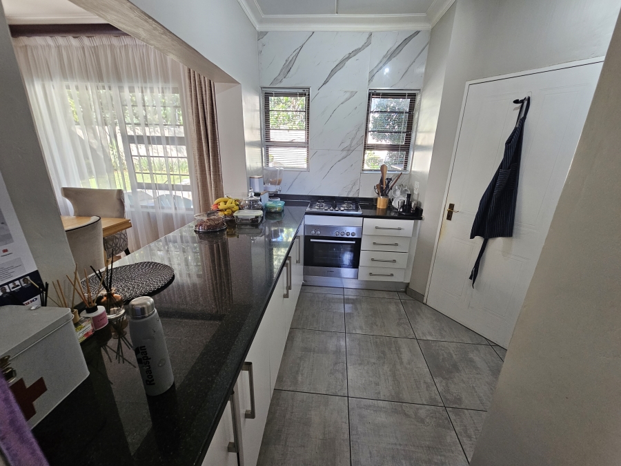 3 Bedroom Property for Sale in Douglasdale Gauteng