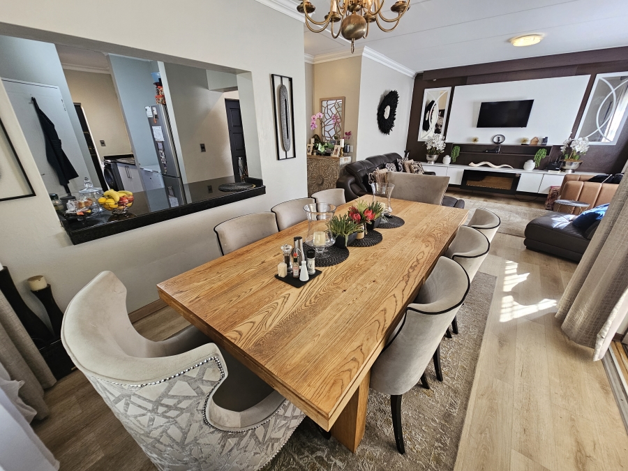 3 Bedroom Property for Sale in Douglasdale Gauteng