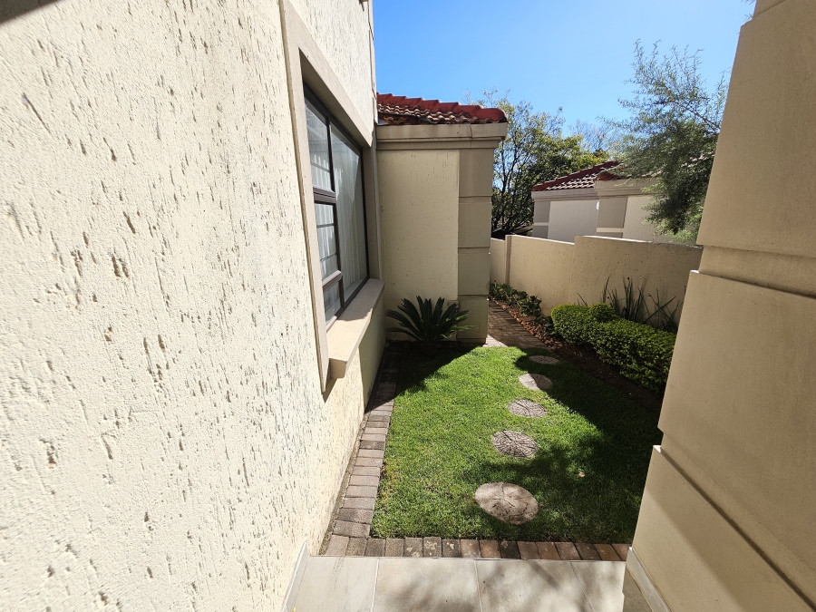 3 Bedroom Property for Sale in Douglasdale Gauteng