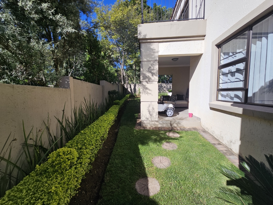 3 Bedroom Property for Sale in Douglasdale Gauteng