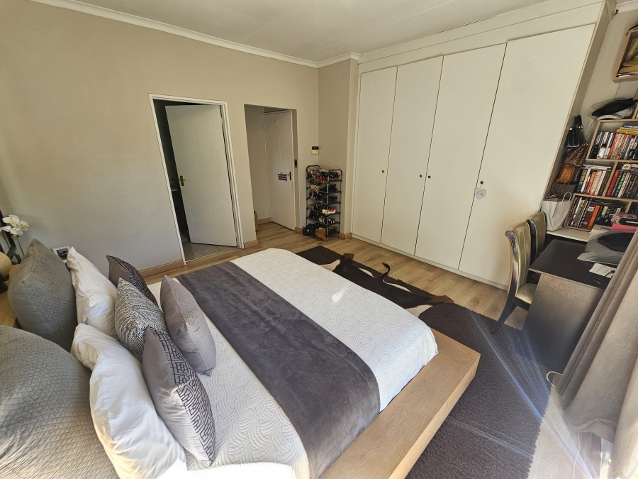 3 Bedroom Property for Sale in Douglasdale Gauteng