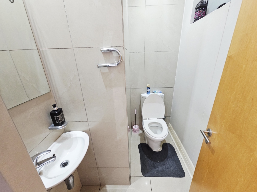 To Let 0 Bedroom Property for Rent in Sandown Gauteng