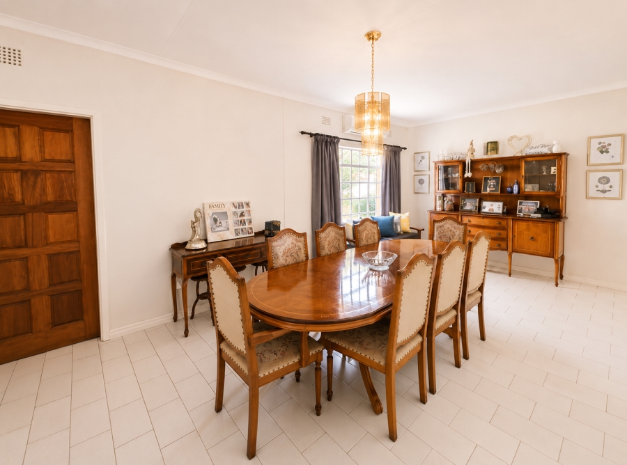 5 Bedroom Property for Sale in Three Rivers Proper Gauteng