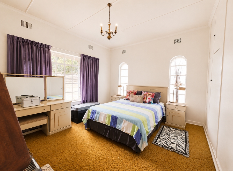 5 Bedroom Property for Sale in Three Rivers Proper Gauteng