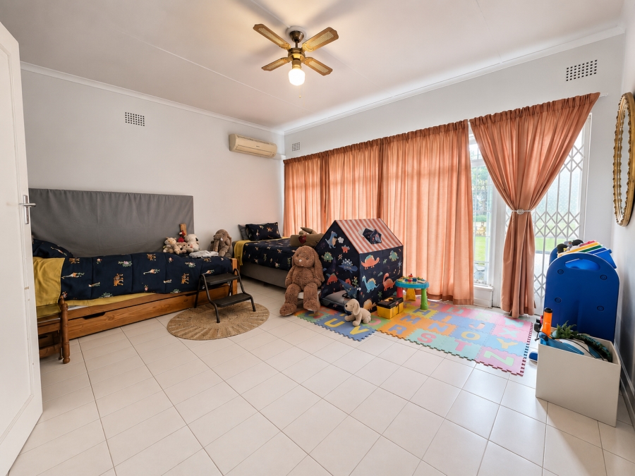 5 Bedroom Property for Sale in Three Rivers Proper Gauteng