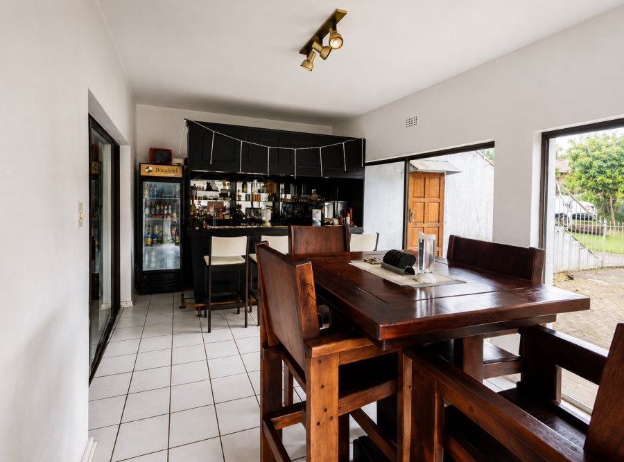 5 Bedroom Property for Sale in Three Rivers Proper Gauteng