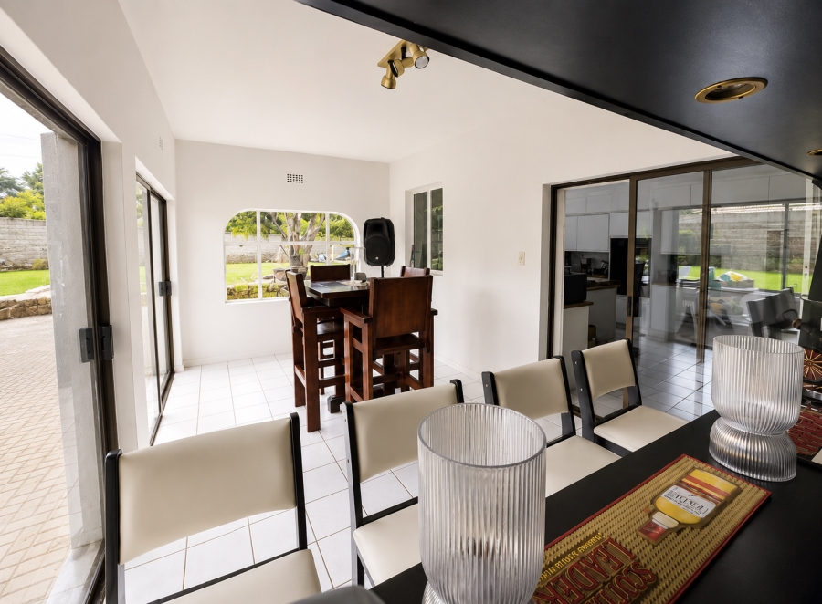 5 Bedroom Property for Sale in Three Rivers Proper Gauteng