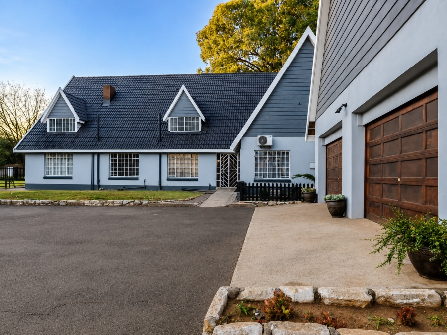 5 Bedroom Property for Sale in Three Rivers Proper Gauteng