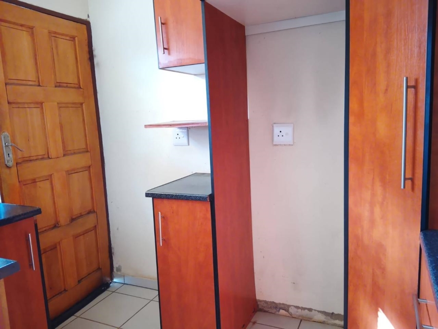 2 Bedroom Property for Sale in Vanderbijlpark CE 4 Gauteng
