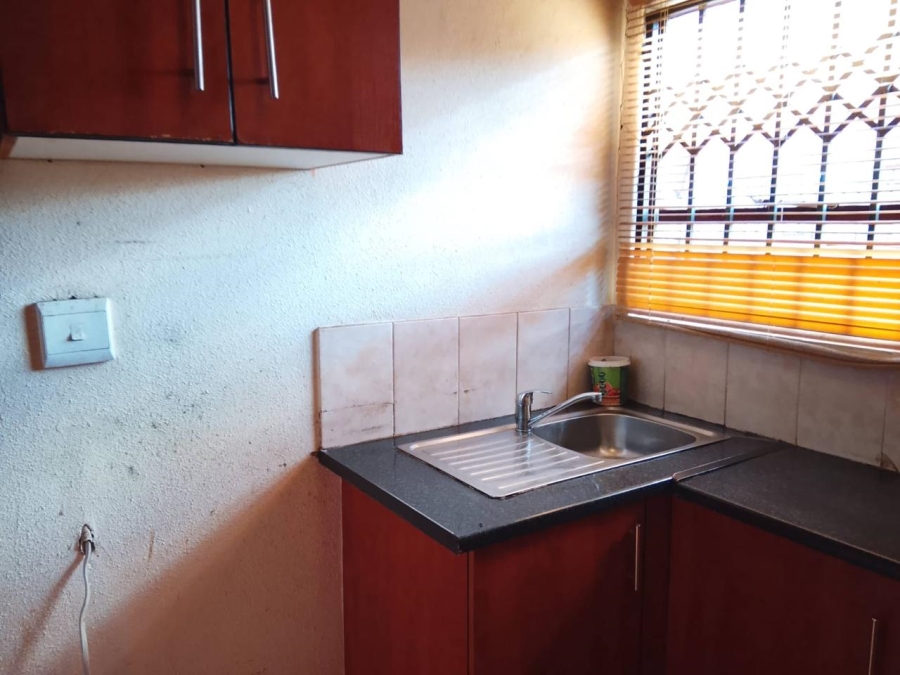 2 Bedroom Property for Sale in Vanderbijlpark CE 4 Gauteng