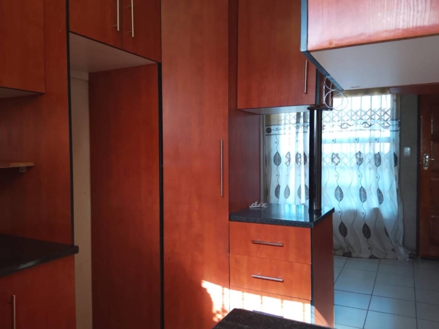 2 Bedroom Property for Sale in Vanderbijlpark CE 4 Gauteng