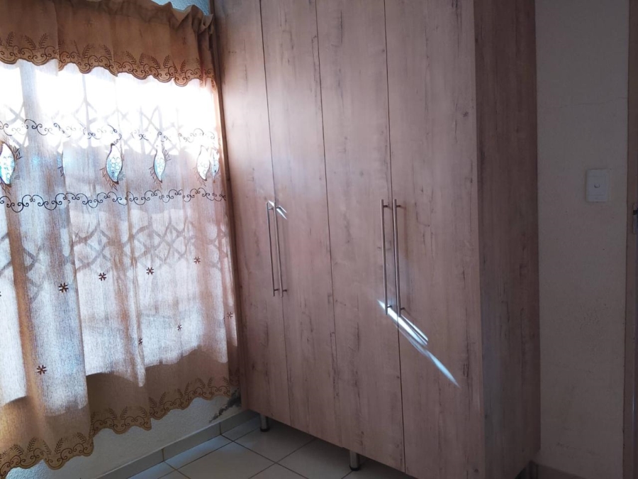 2 Bedroom Property for Sale in Vanderbijlpark CE 4 Gauteng