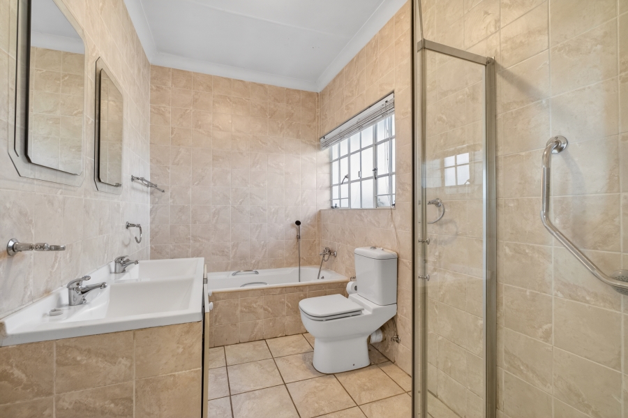 3 Bedroom Property for Sale in Sunninghill Gauteng