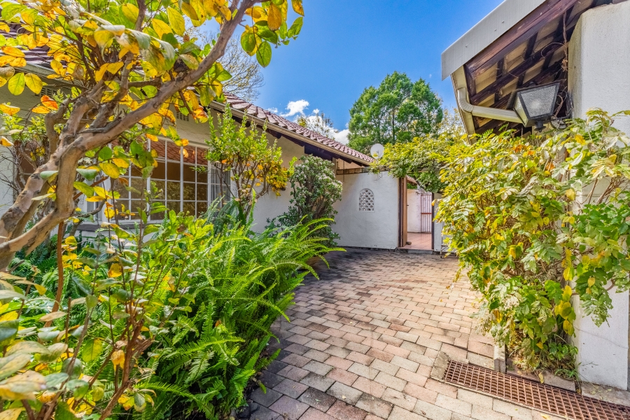 3 Bedroom Property for Sale in Sunninghill Gauteng