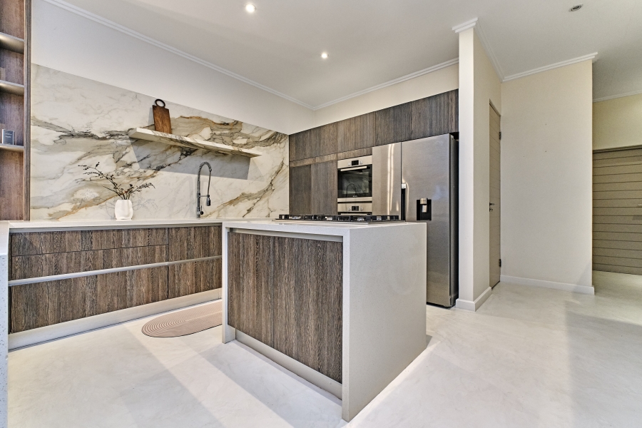 To Let 4 Bedroom Property for Rent in Waterfall Country Village Gauteng