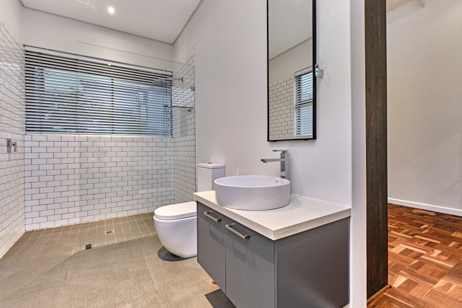 To Let 4 Bedroom Property for Rent in Waterfall Country Village Gauteng