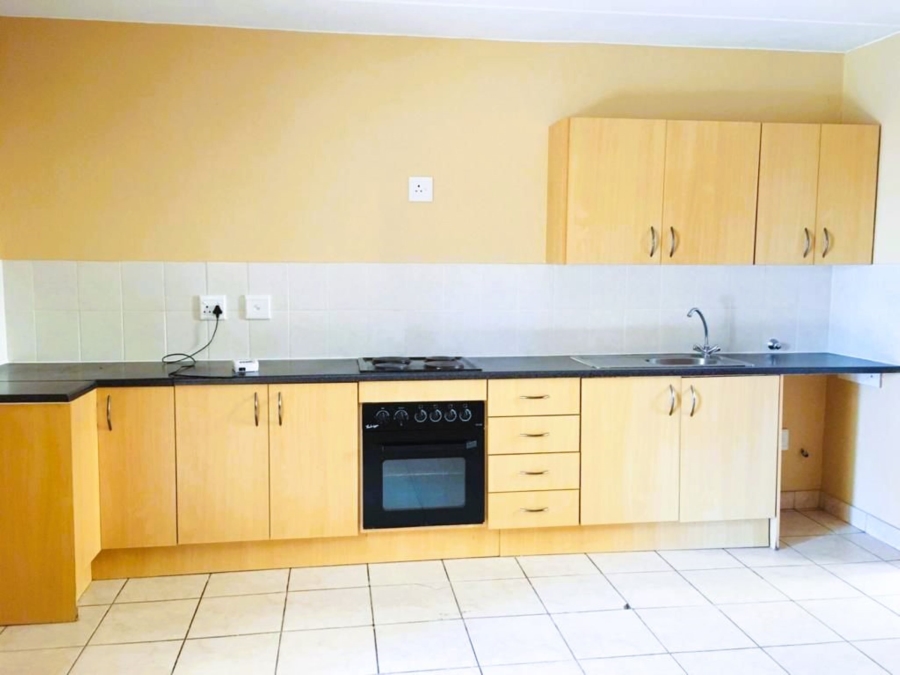 1 Bedroom Property for Sale in Honeypark Gauteng