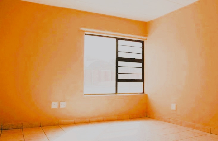 1 Bedroom Property for Sale in Honeypark Gauteng
