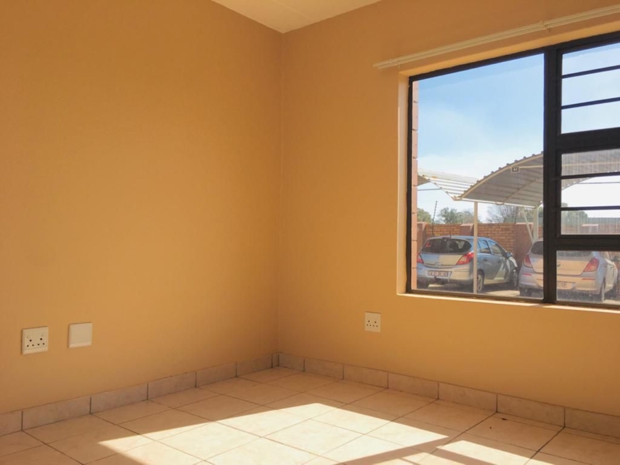 1 Bedroom Property for Sale in Honeypark Gauteng
