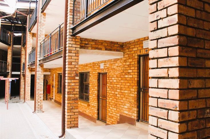 1 Bedroom Property for Sale in Honeypark Gauteng