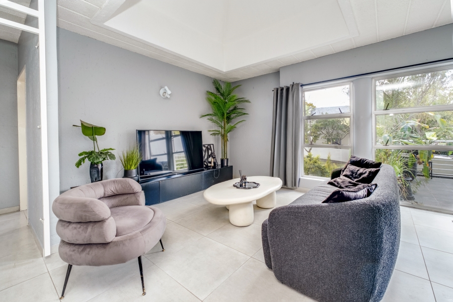 2 Bedroom Property for Sale in Lonehill Gauteng