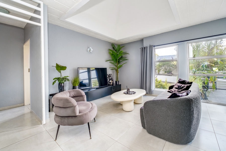 2 Bedroom Property for Sale in Lonehill Gauteng