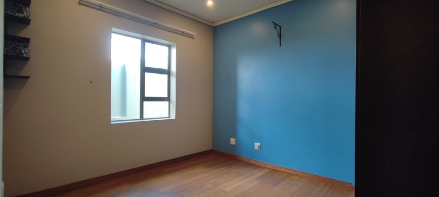 4 Bedroom Property for Sale in Eldoraigne Gauteng