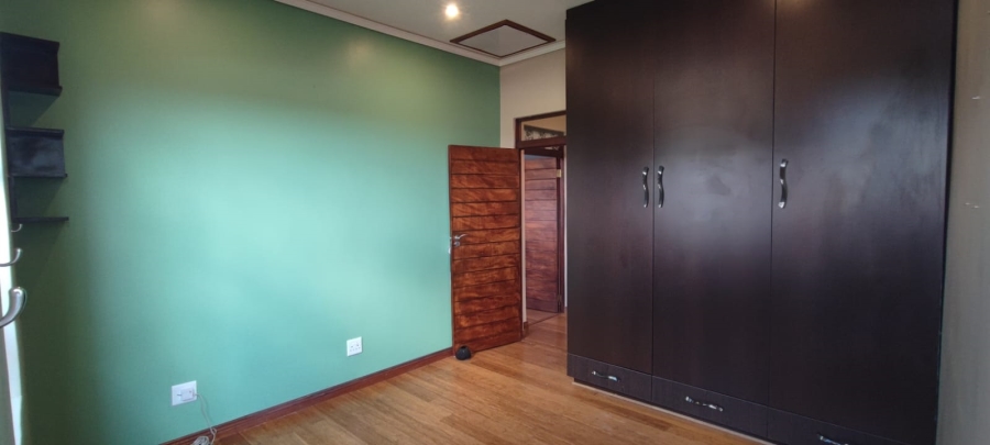 4 Bedroom Property for Sale in Eldoraigne Gauteng