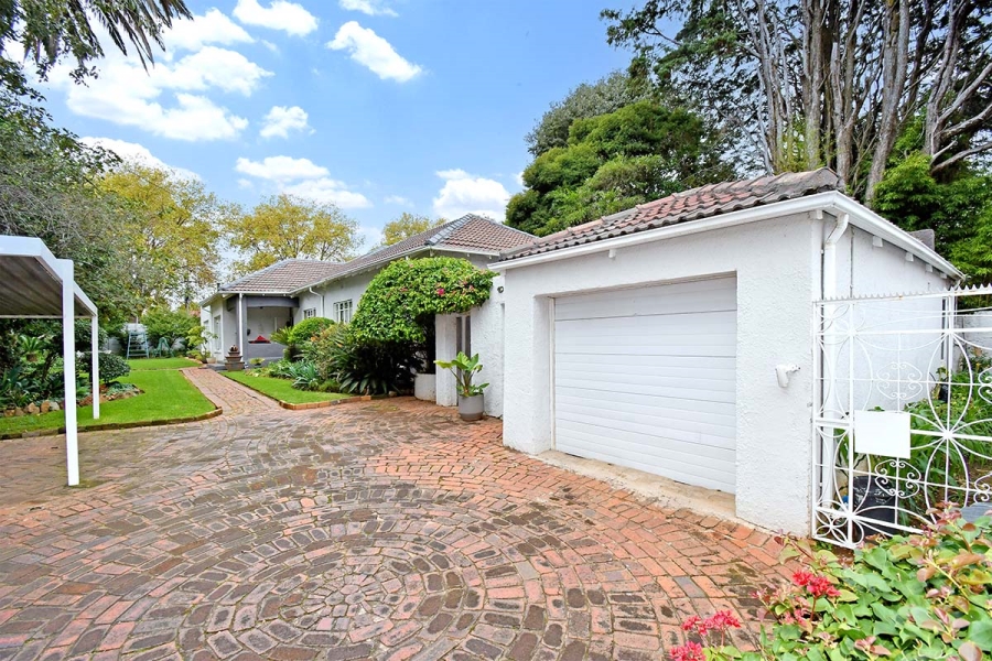 4 Bedroom Property for Sale in Highlands North Gauteng