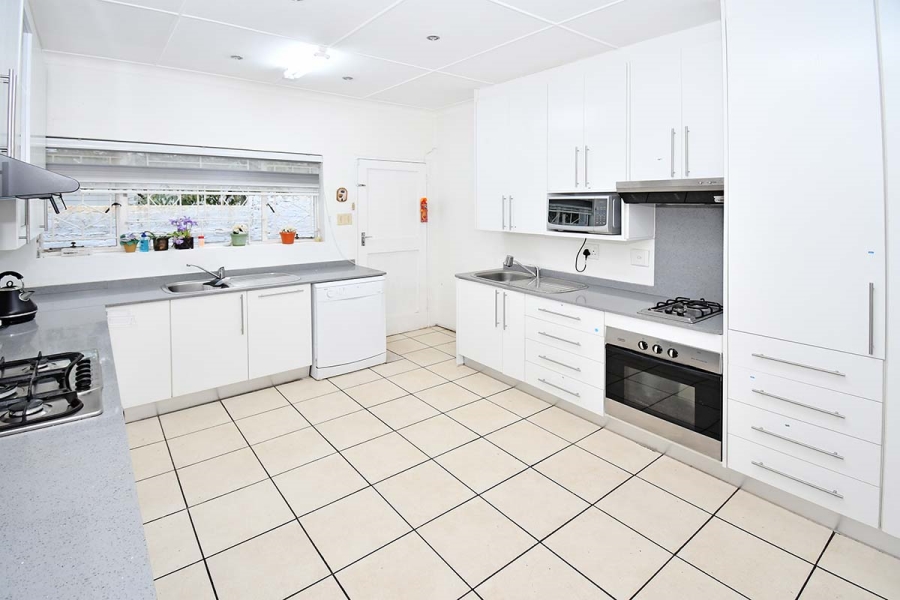 4 Bedroom Property for Sale in Highlands North Gauteng