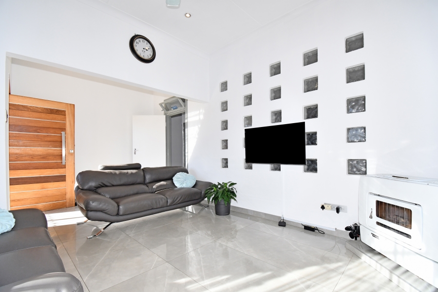 3 Bedroom Property for Sale in Crosby Gauteng