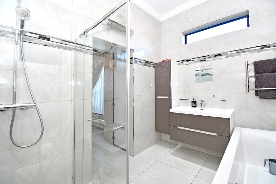 3 Bedroom Property for Sale in Crosby Gauteng