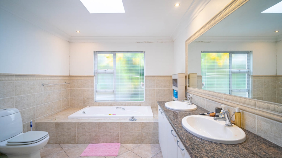 To Let 4 Bedroom Property for Rent in Dainfern Gauteng