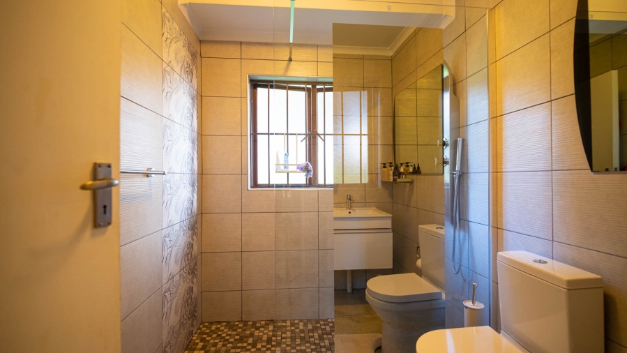 4 Bedroom Property for Sale in Lonehill Gauteng