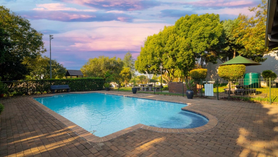 4 Bedroom Property for Sale in Lonehill Gauteng