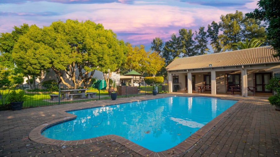 4 Bedroom Property for Sale in Lonehill Gauteng
