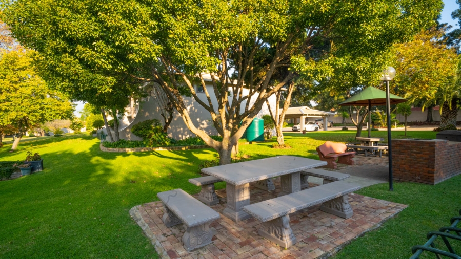 4 Bedroom Property for Sale in Lonehill Gauteng