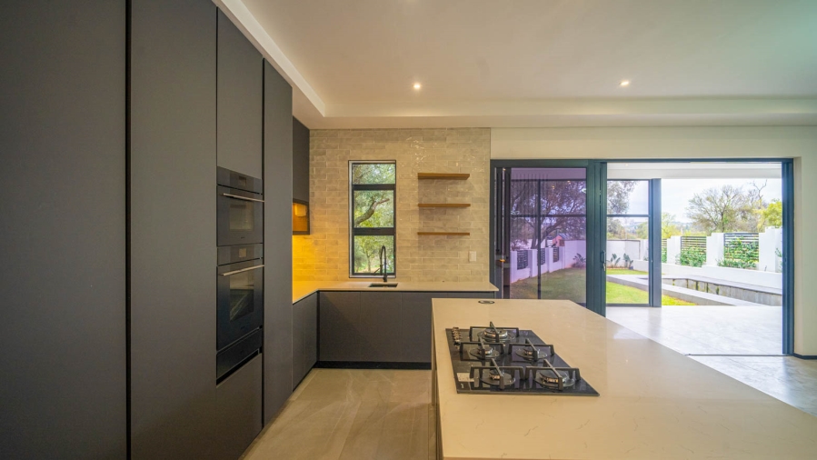 4 Bedroom Property for Sale in Helderfontein Estate Gauteng