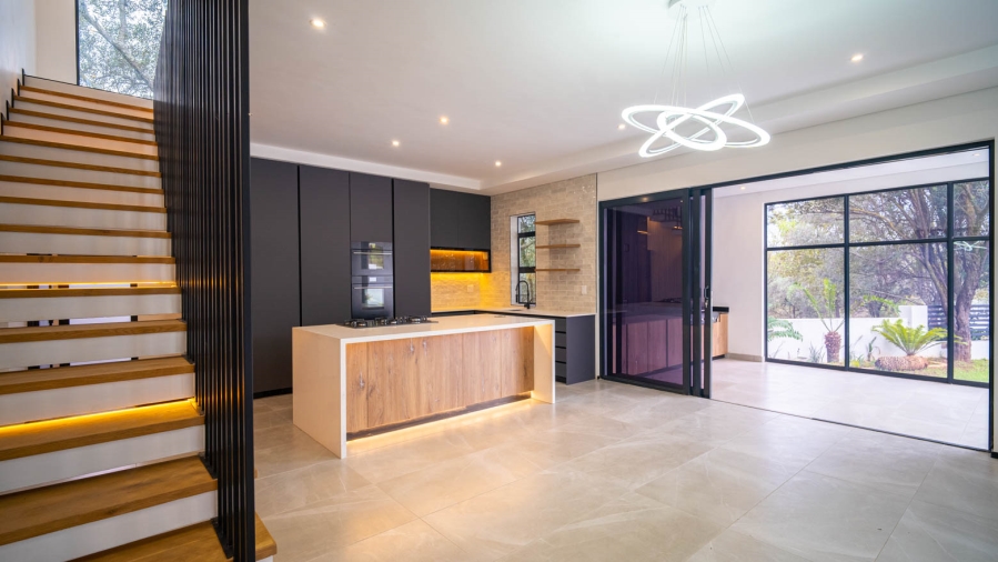 4 Bedroom Property for Sale in Helderfontein Estate Gauteng