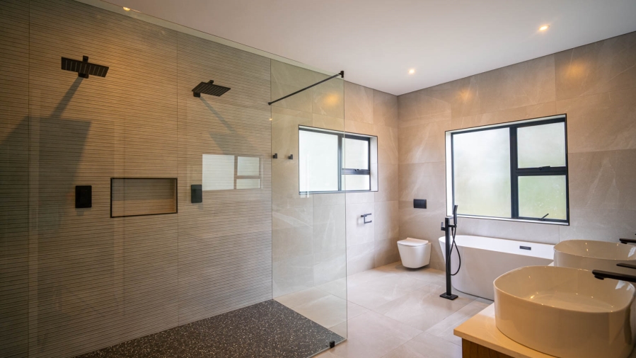 4 Bedroom Property for Sale in Helderfontein Estate Gauteng