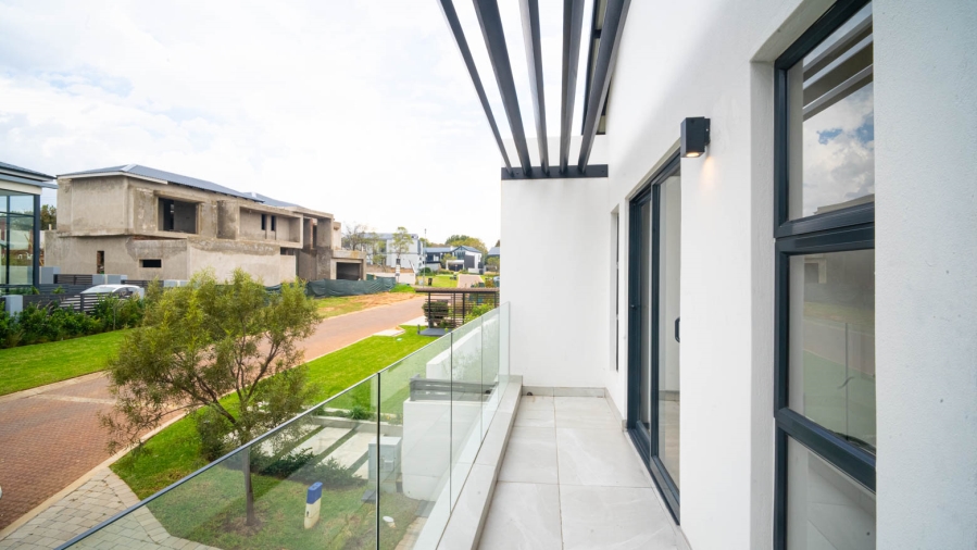 4 Bedroom Property for Sale in Helderfontein Estate Gauteng
