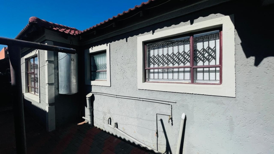 3 Bedroom Property for Sale in Soshanguve GG Gauteng