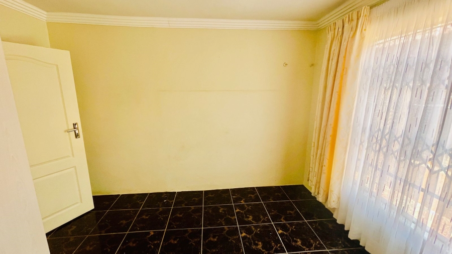 3 Bedroom Property for Sale in Soshanguve GG Gauteng