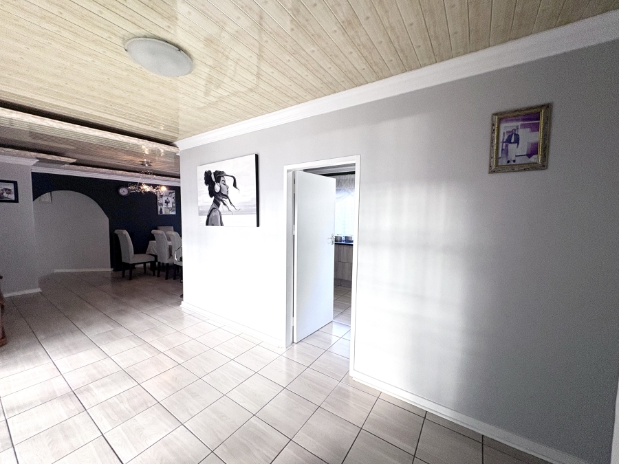 4 Bedroom Property for Sale in Silverton Gauteng