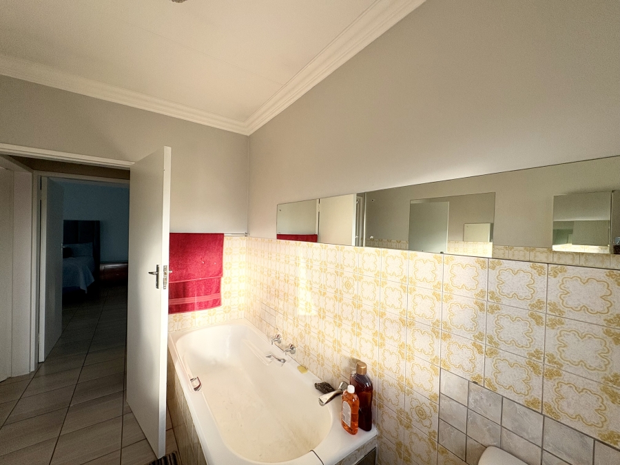 4 Bedroom Property for Sale in Silverton Gauteng